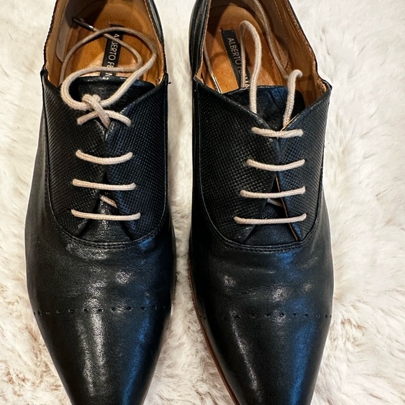 Alberto Fermani Black Leather Oxfords - Picture 1 of 6